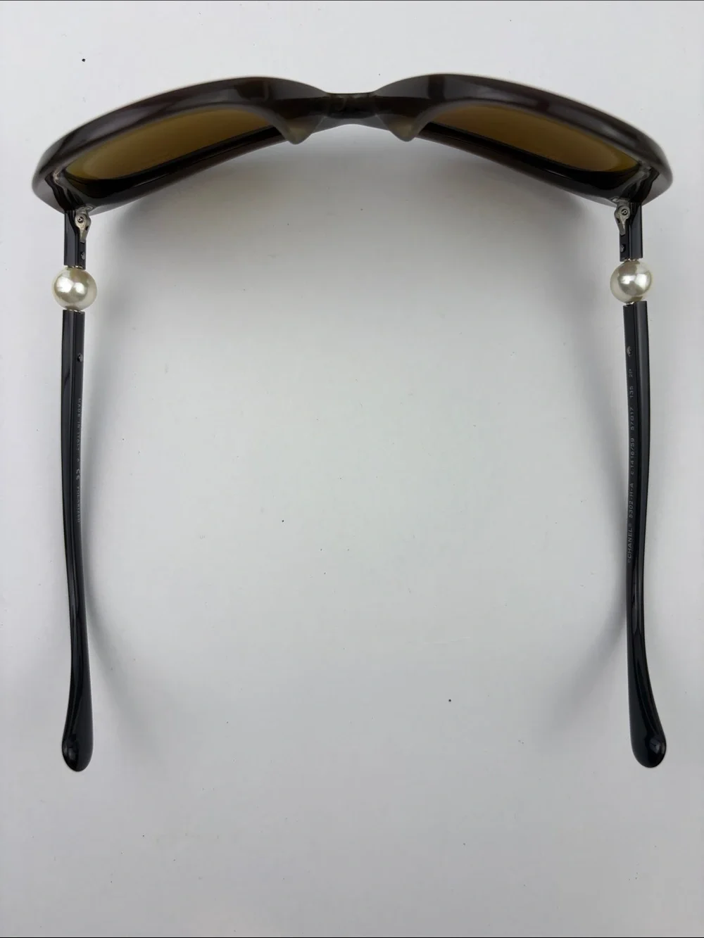 Vintage ~ Authentic CHANEL CC Pearl Polarized Sunglasses 5302-H-A ~ in Brown